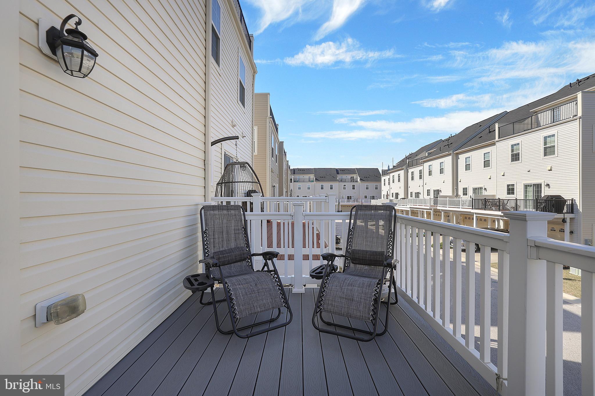 OXFORD SQUARE - Residential