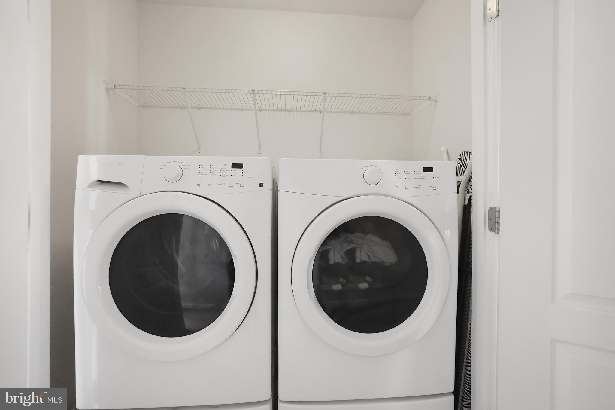 OXFORD SQUARE - Residential