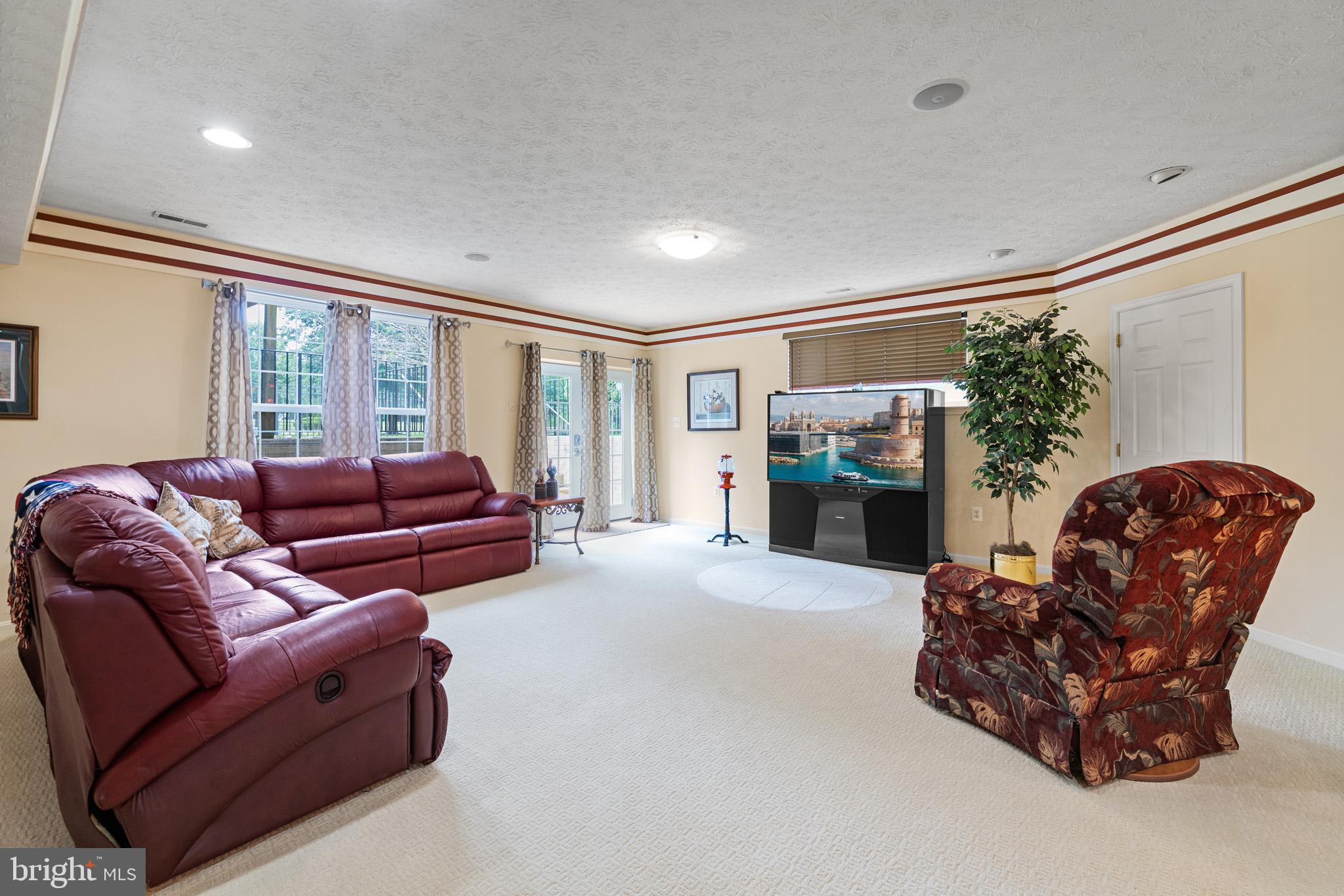 LYONS CREEK OVERLOOK - Residential