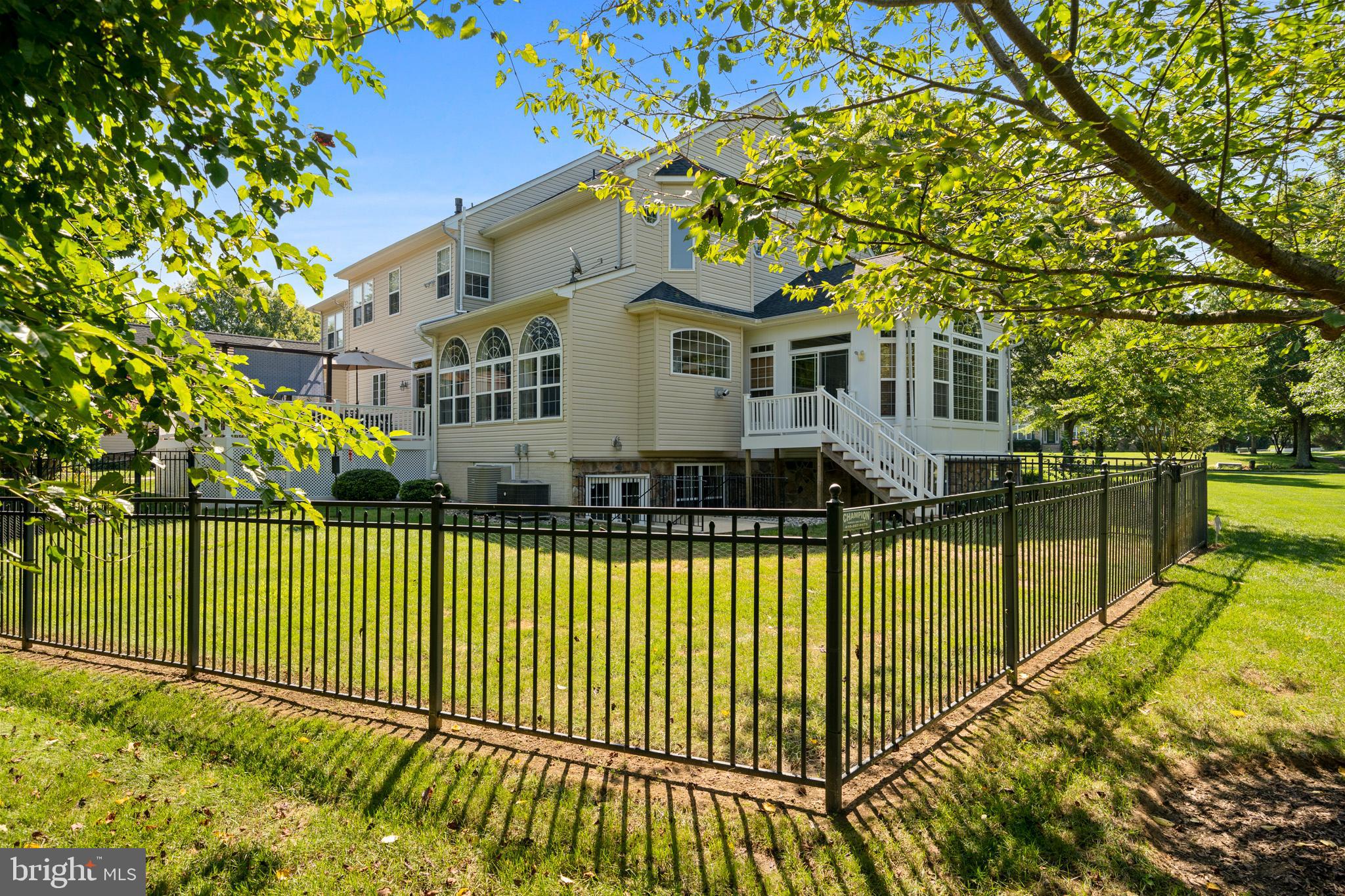 LYONS CREEK OVERLOOK - Residential