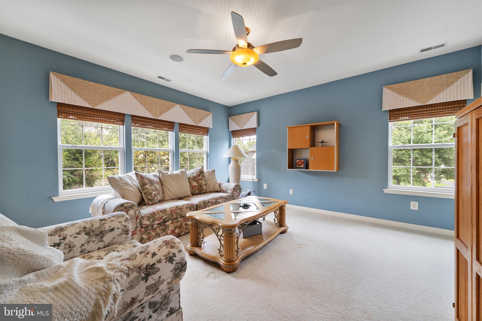 LYONS CREEK OVERLOOK - Residential