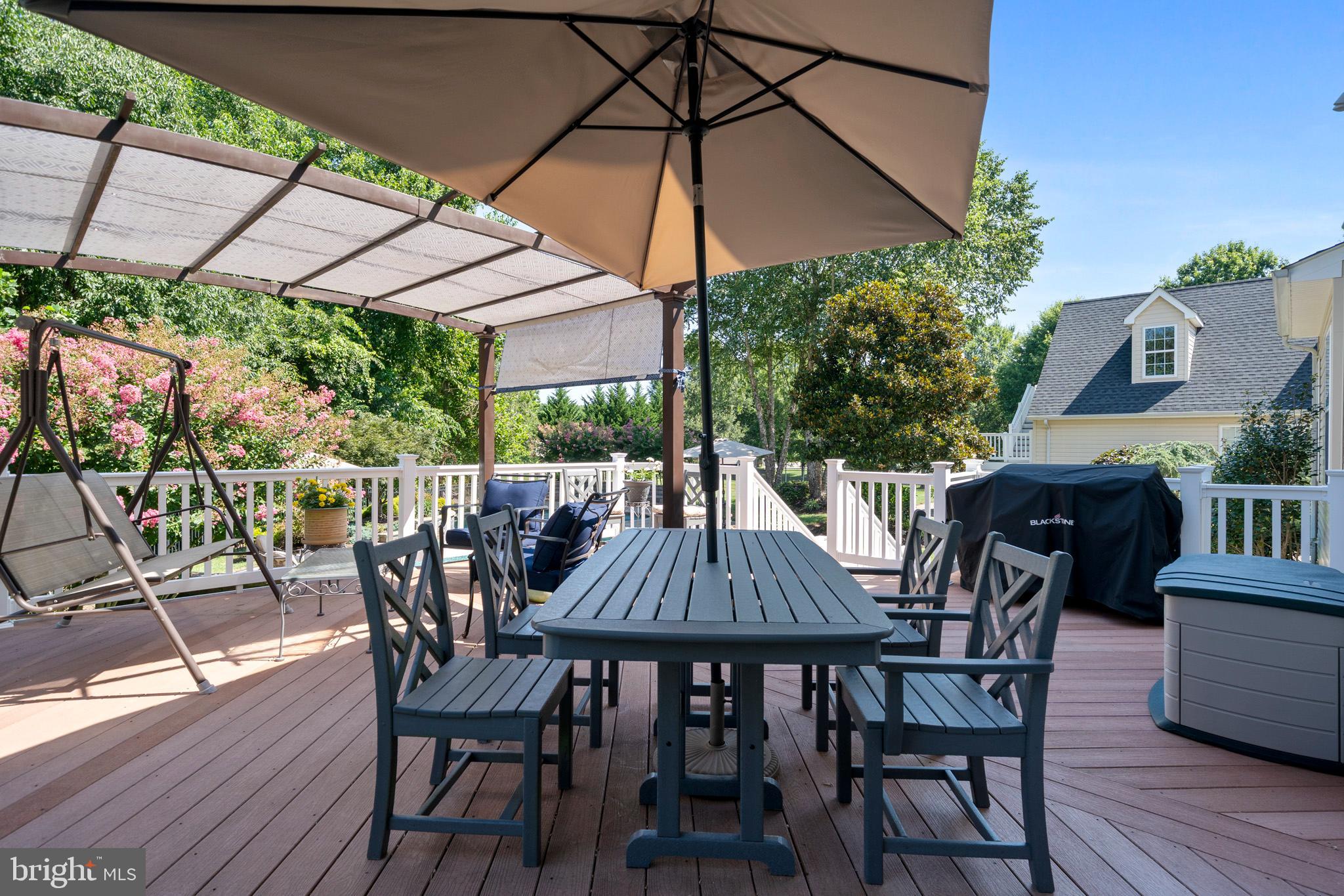 LYONS CREEK OVERLOOK - Residential