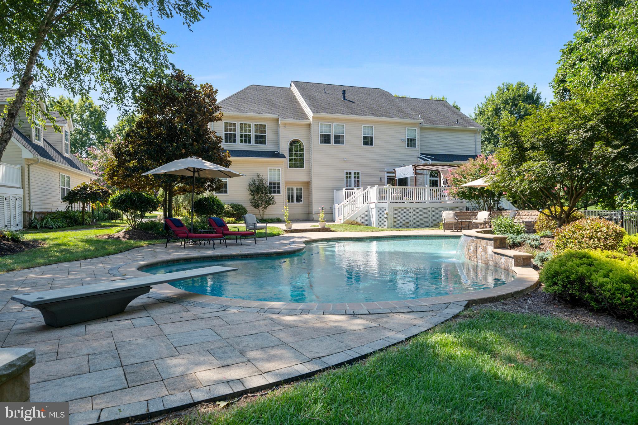 LYONS CREEK OVERLOOK - Residential