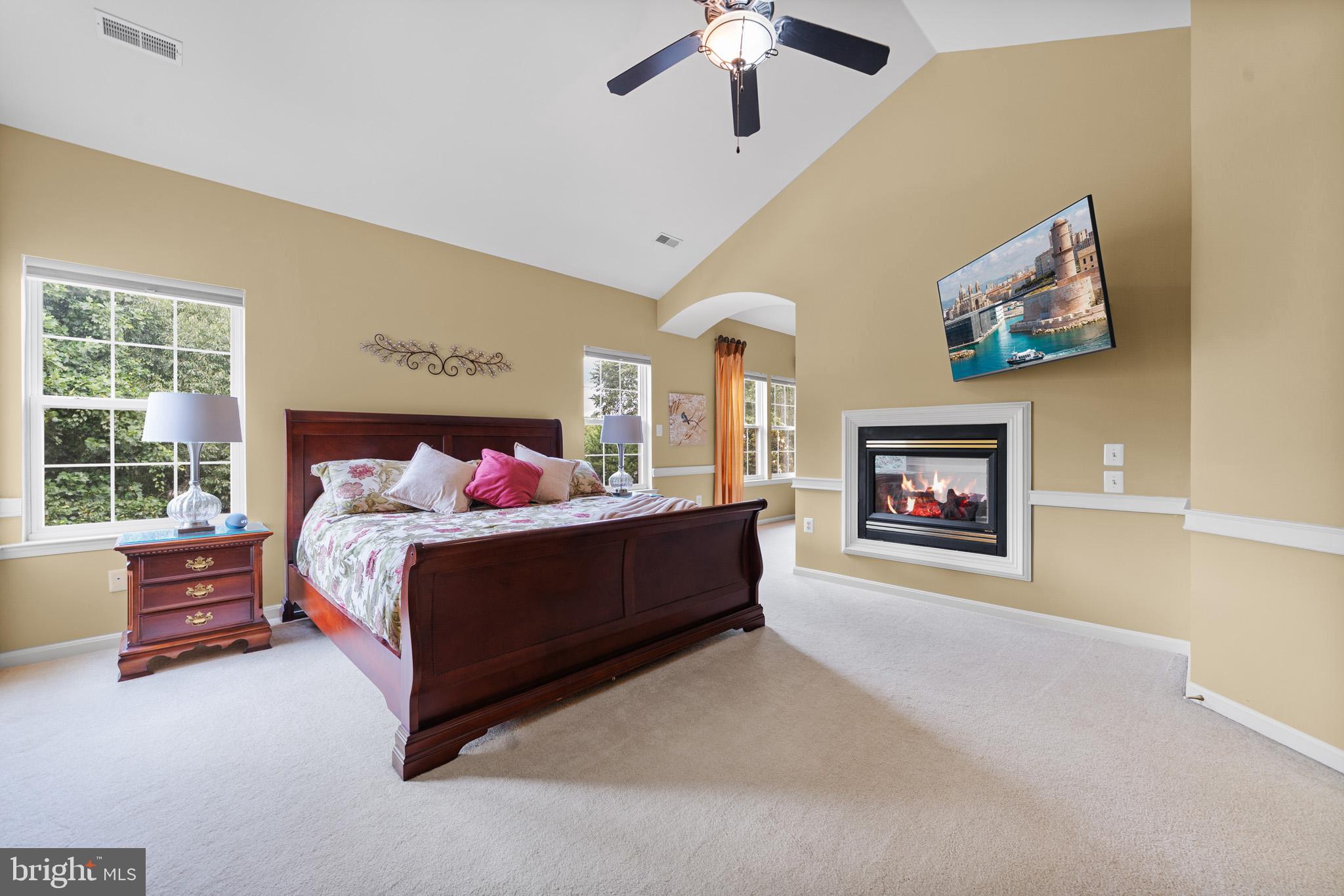 LYONS CREEK OVERLOOK - Residential