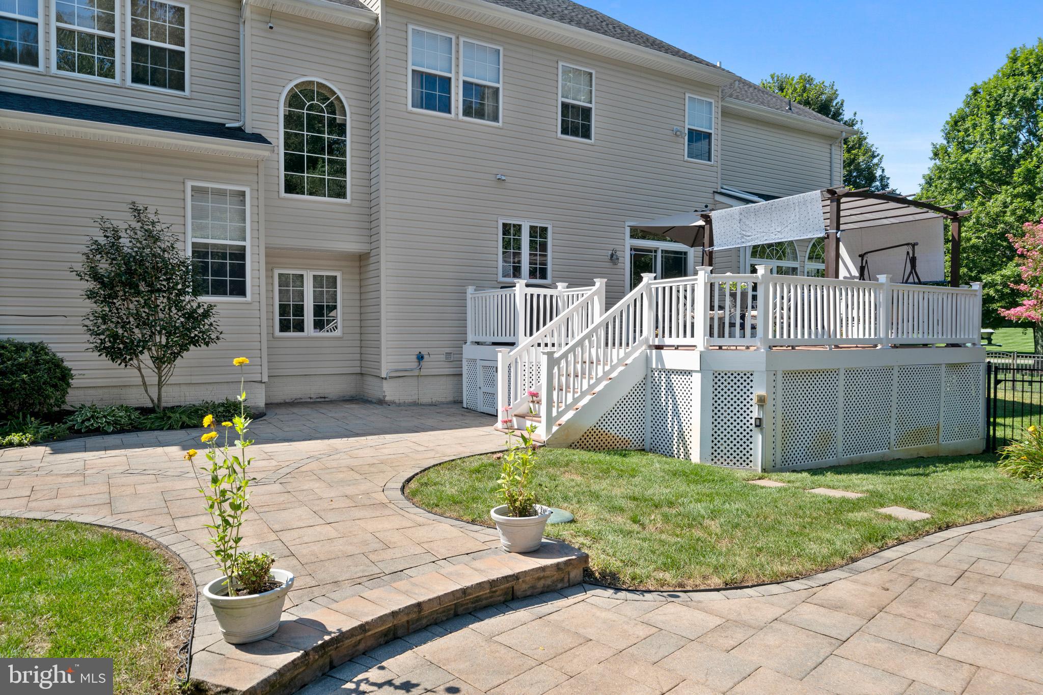 LYONS CREEK OVERLOOK - Residential