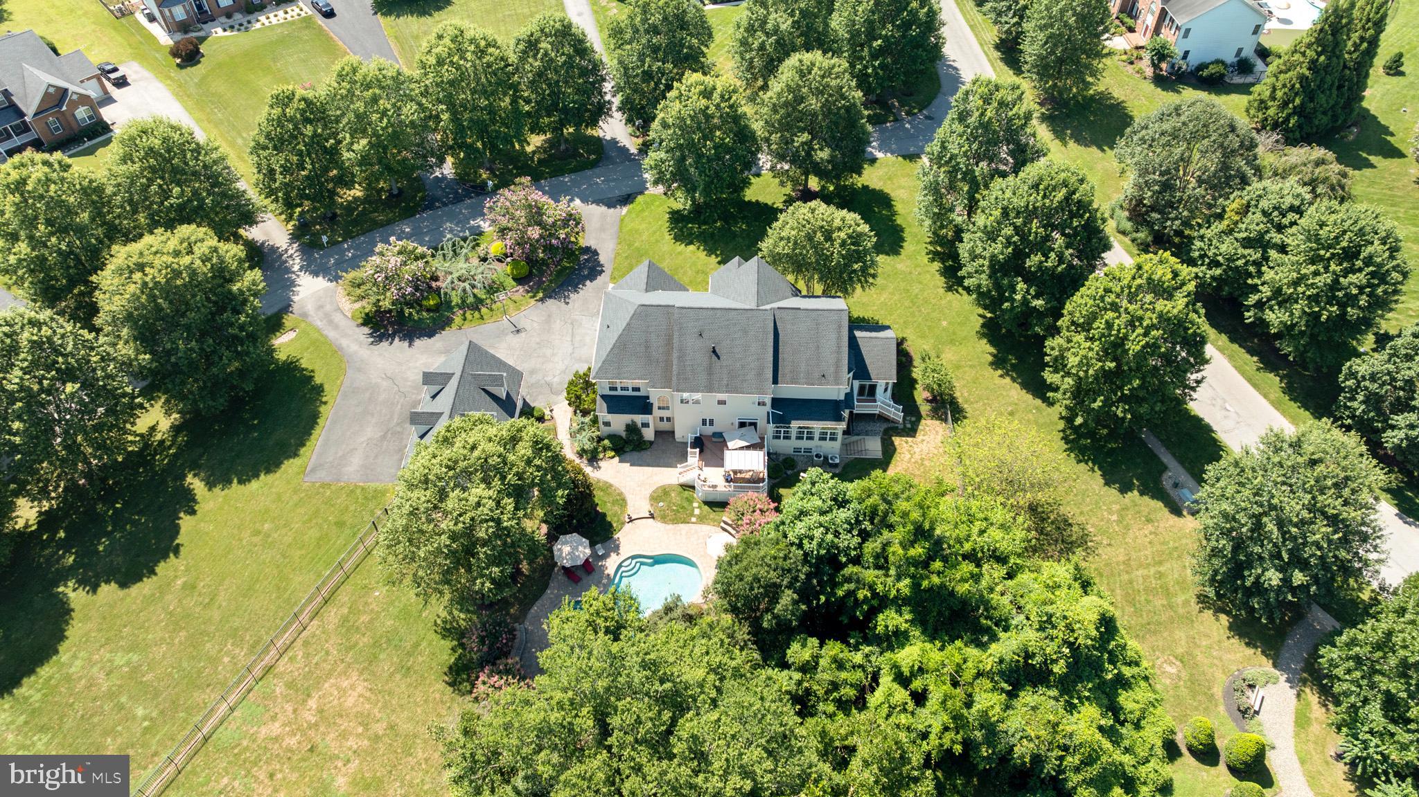 LYONS CREEK OVERLOOK - Residential