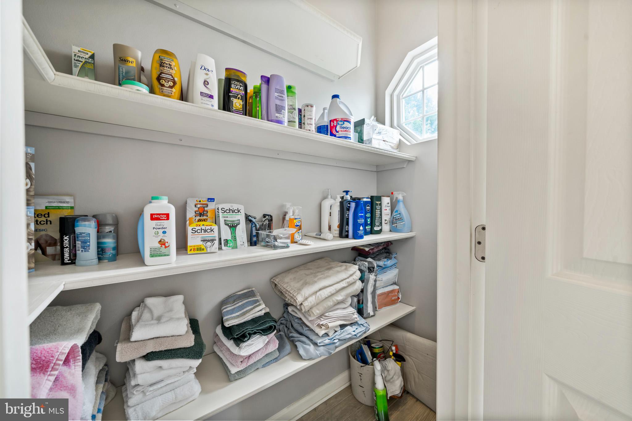 LYONS CREEK OVERLOOK - Residential