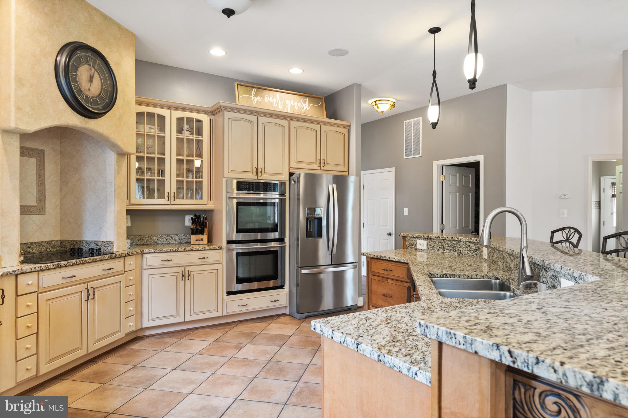 LYONS CREEK OVERLOOK - Residential