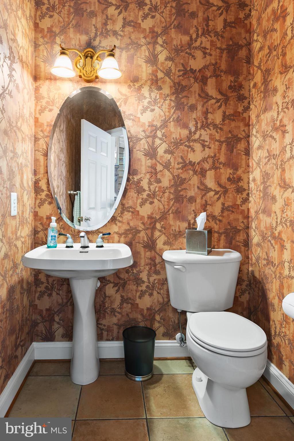 LYONS CREEK OVERLOOK - Residential