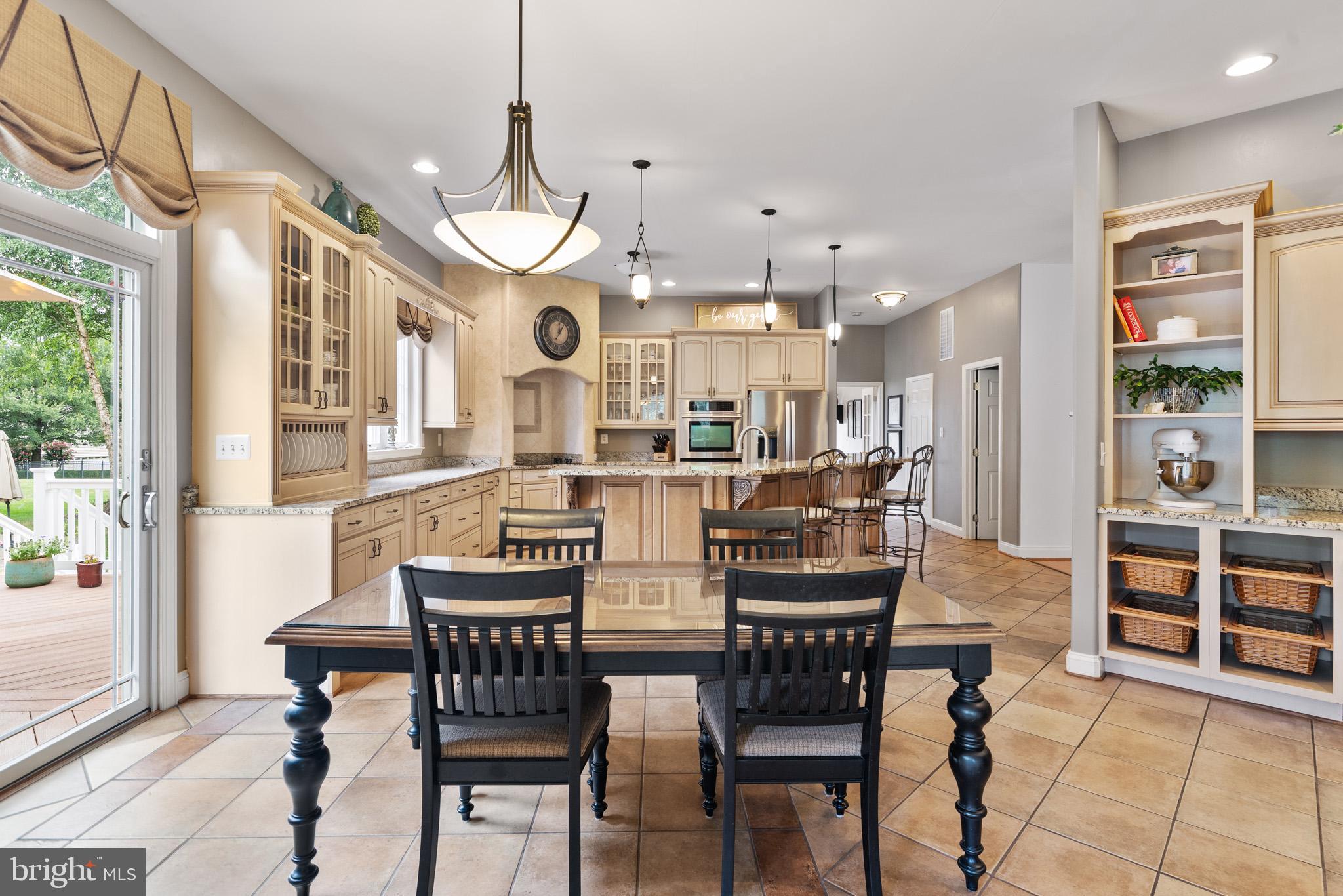 LYONS CREEK OVERLOOK - Residential