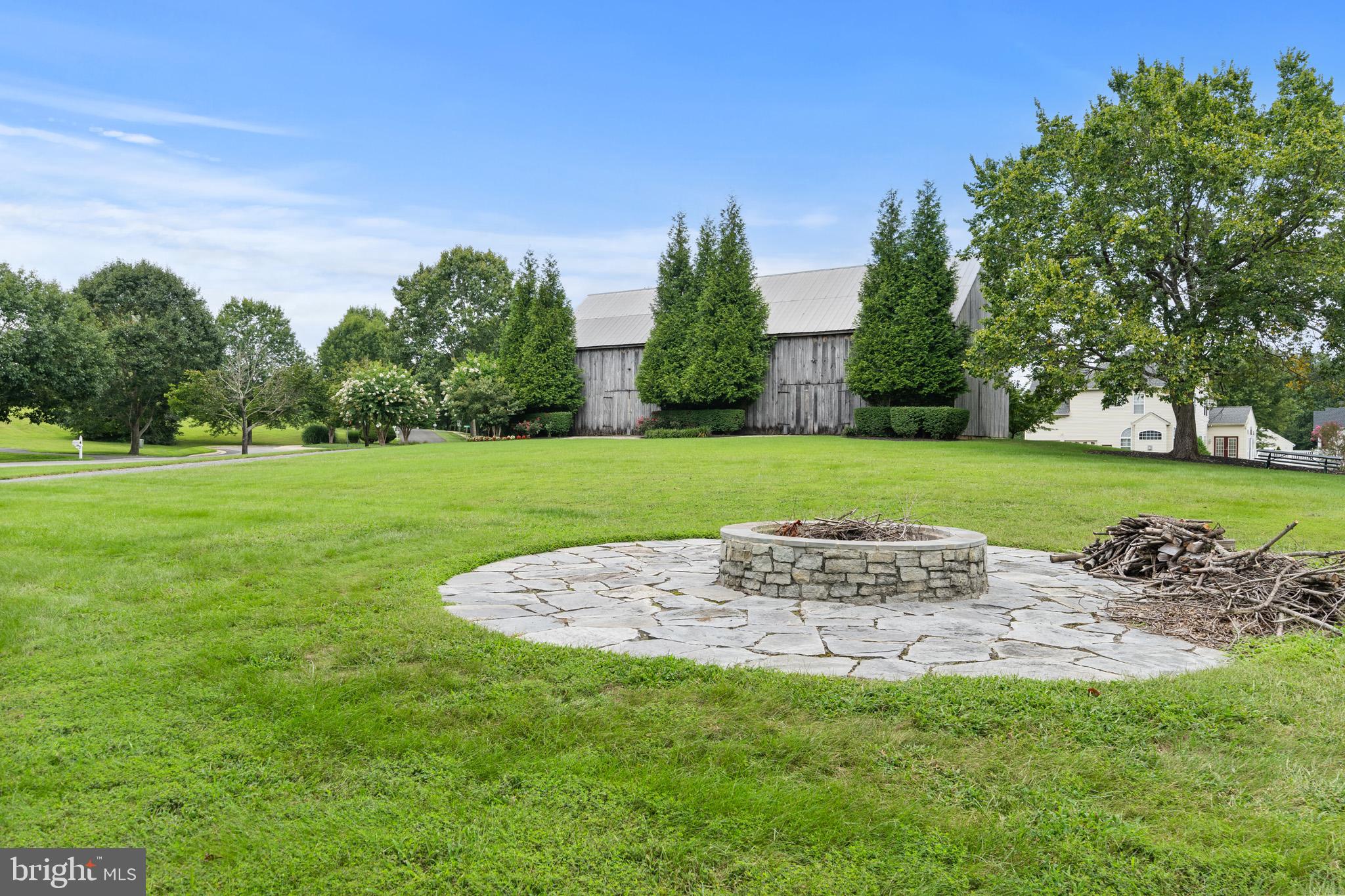 LYONS CREEK OVERLOOK - Residential