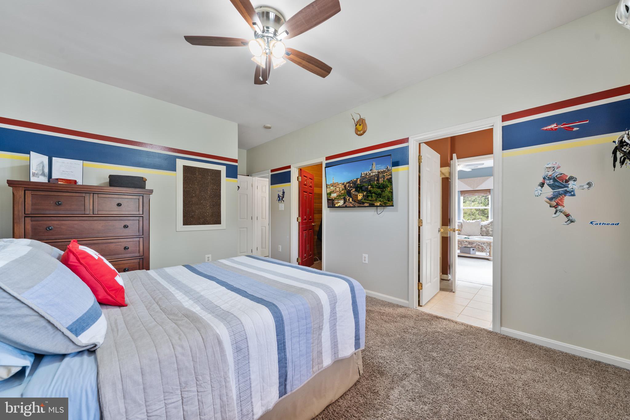 LYONS CREEK OVERLOOK - Residential