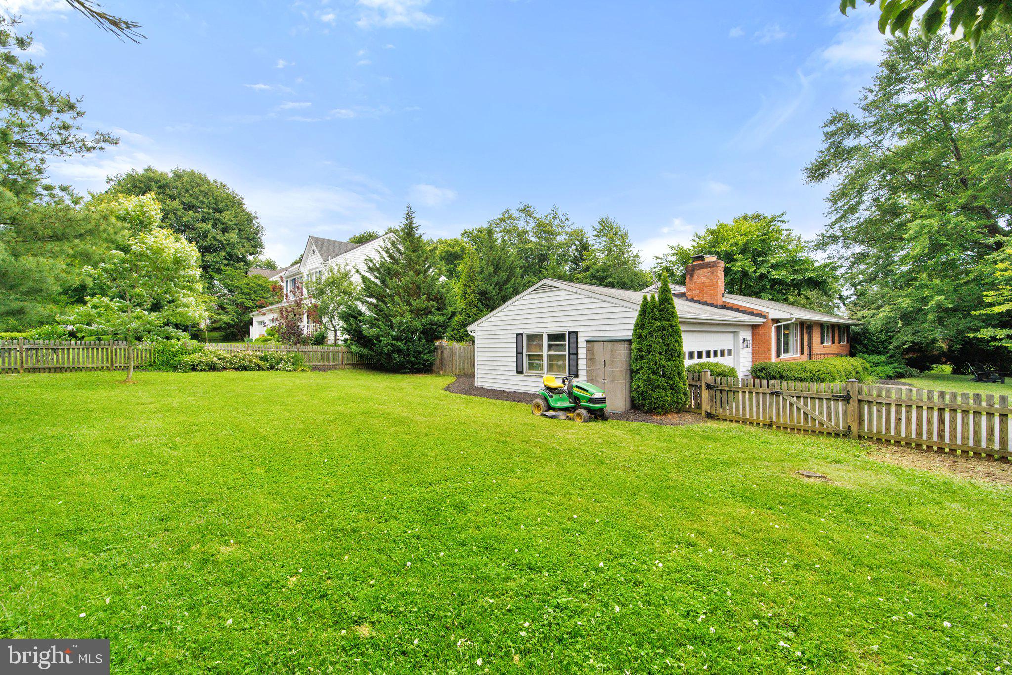 FRANCIS - Residential