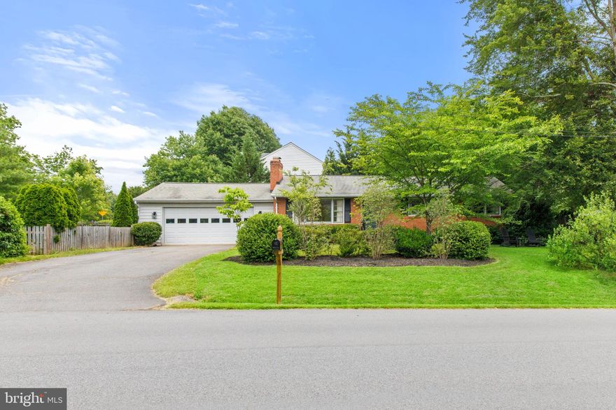 Charming rambler-style home situated in picturesque Francis Division of Hamilton. Enter on the main level and find hardwood floors throughout and massive windows to let in plenty of natural light. Three painted bedrooms and two full, updated bathrooms located on the main level. The spacious kitchen is attached to a
formal dining area that leads to the back patio and separate living room. Head down to the lower level to find an expansive fully finished basement with brand new carpet and additional fireplace in the game room, a laundry room, and access to walk-out stairs leading to the backyard with plenty of space to spread out. No HOA to deal with, a pleasant pond across the street, and a few minutes walk to downtown. A quick drive to Purcellville, RT 7, and the commuter bus route. Welcome home!