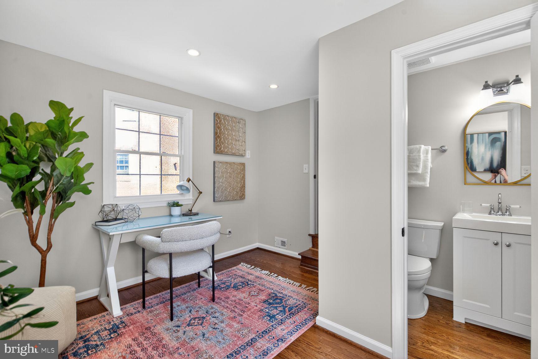 NORTH KENSINGTON - Residential