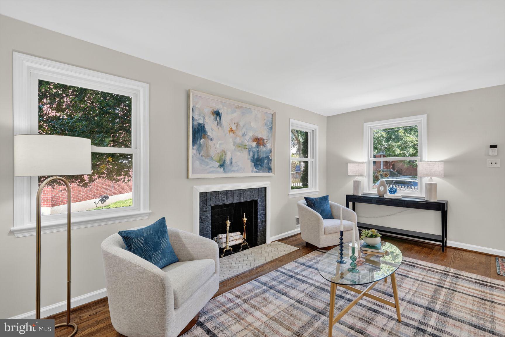 NORTH KENSINGTON - Residential