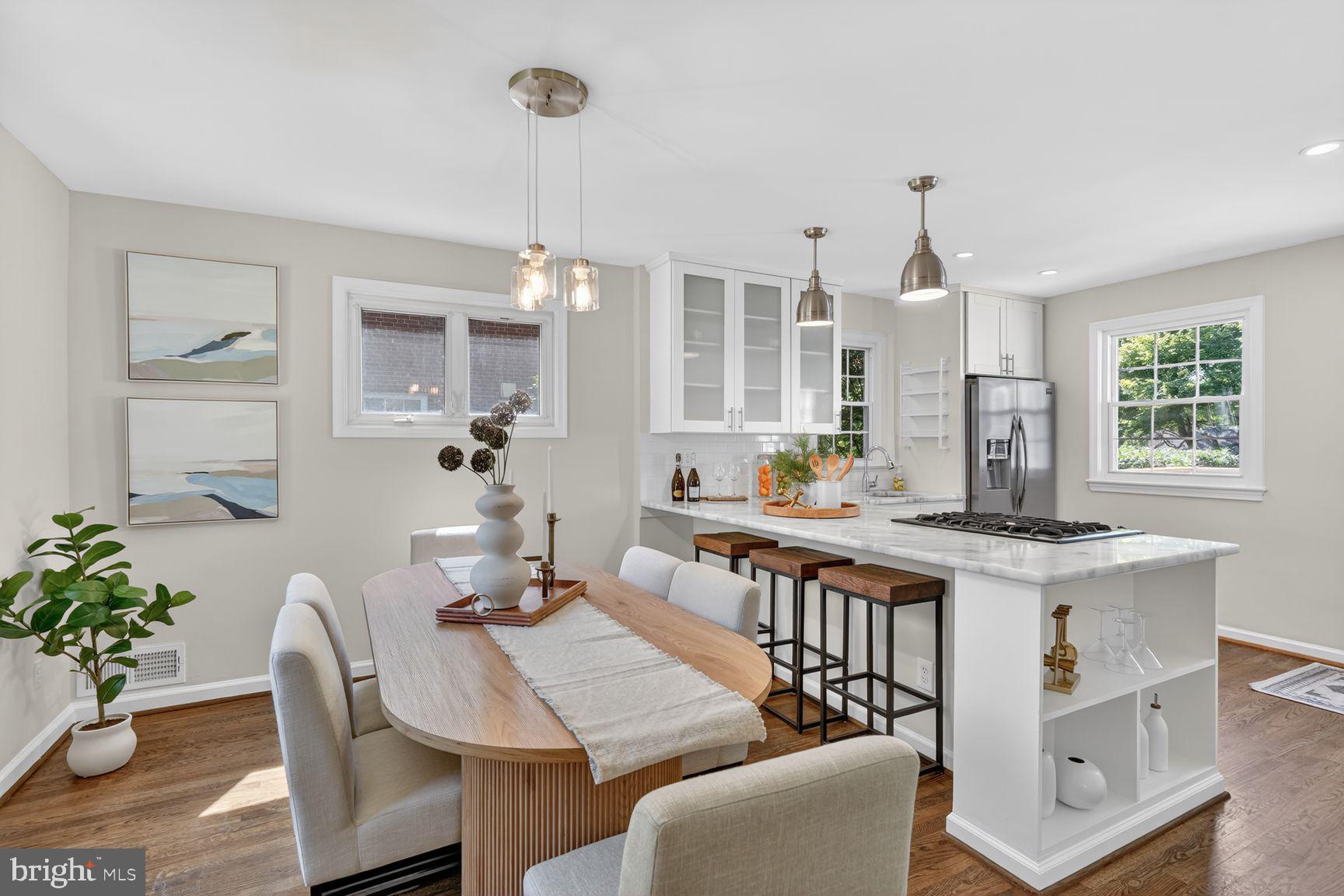 NORTH KENSINGTON - Residential