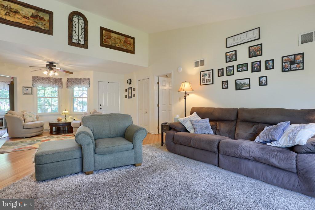 FALCON RIDGE - Residential