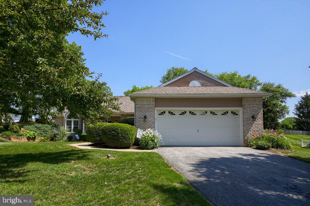 FALCON RIDGE - Residential