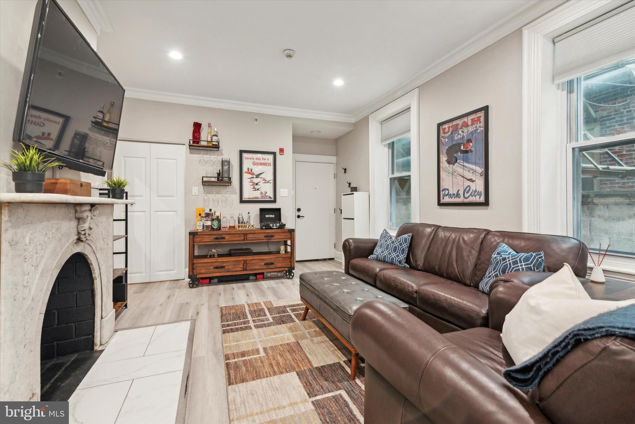 FAIRMOUNT - Residential Lease