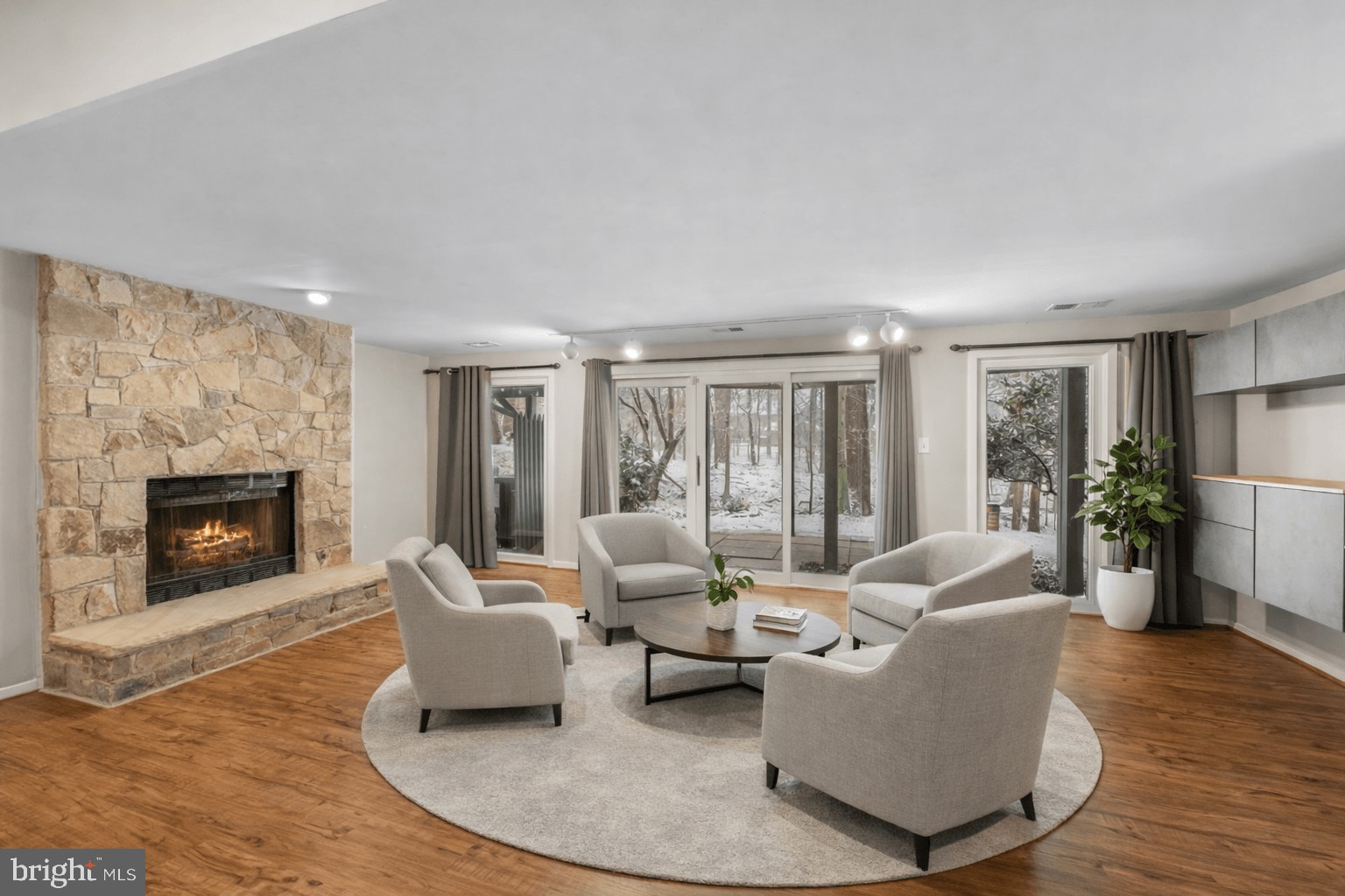 FAWSETT FARMS MANOR - Residential