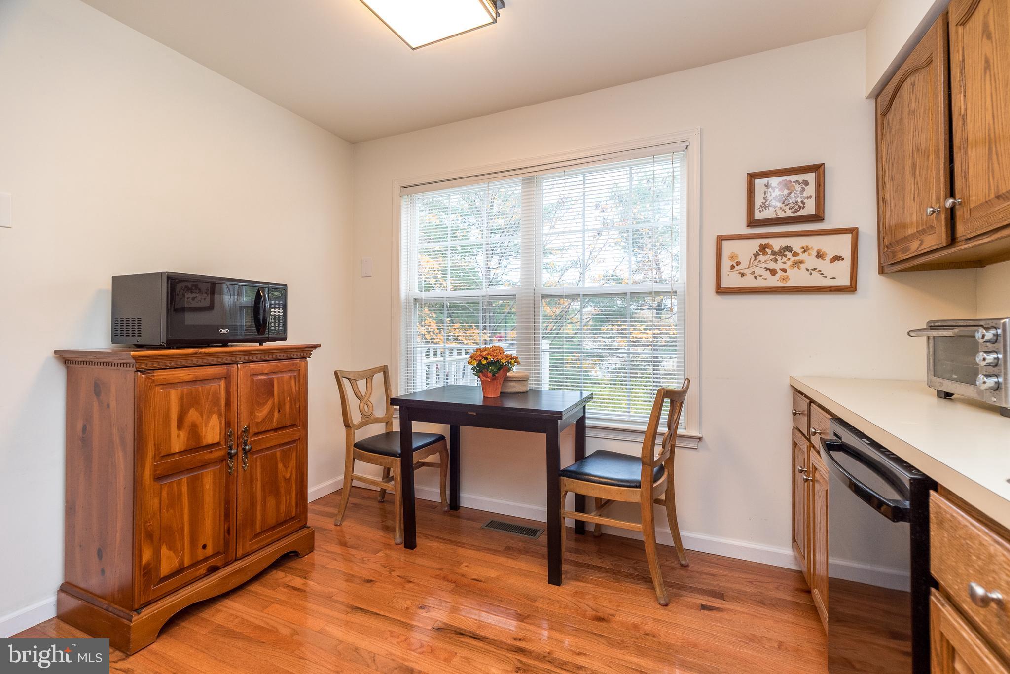 CHARING CROSS - Residential