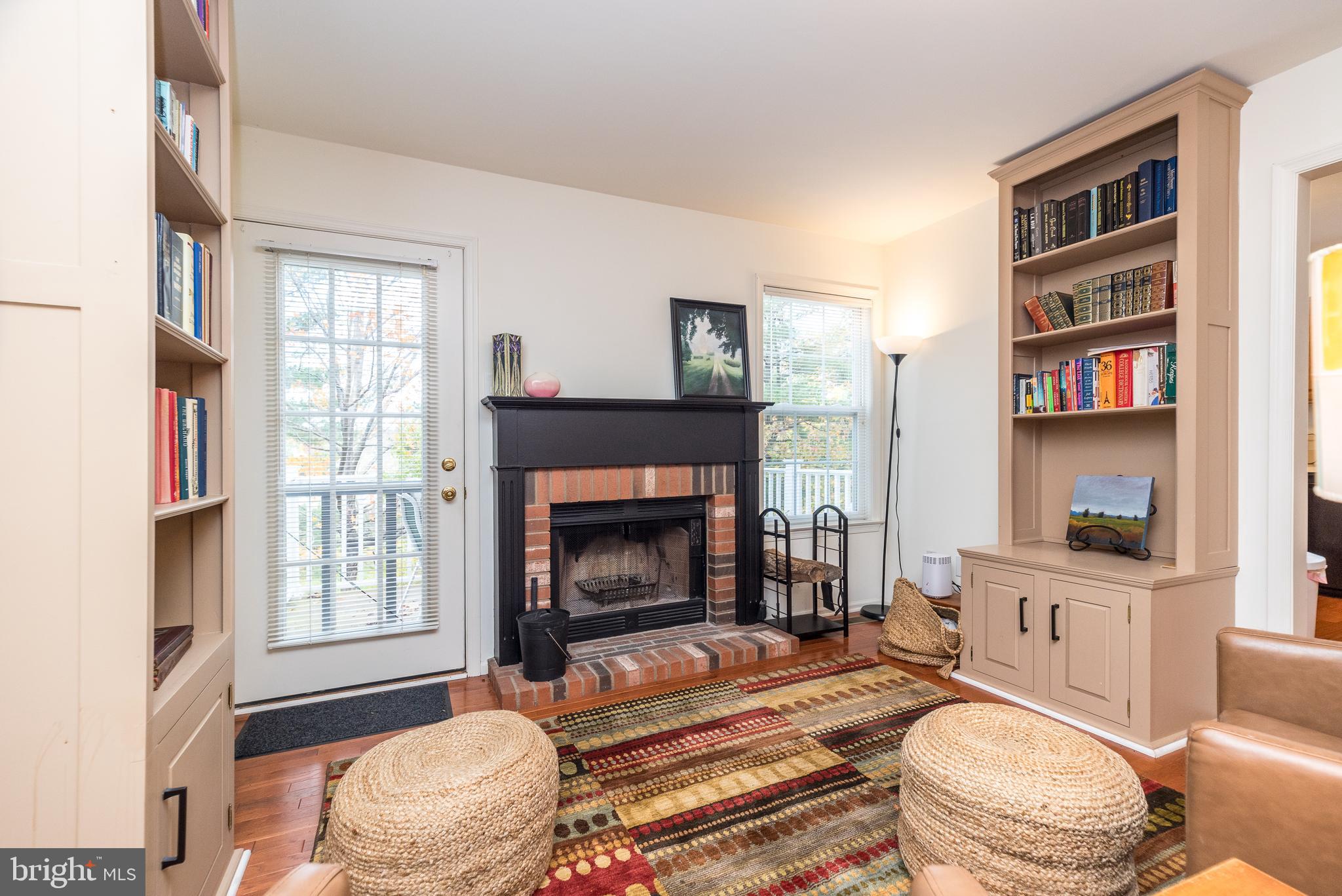 CHARING CROSS - Residential