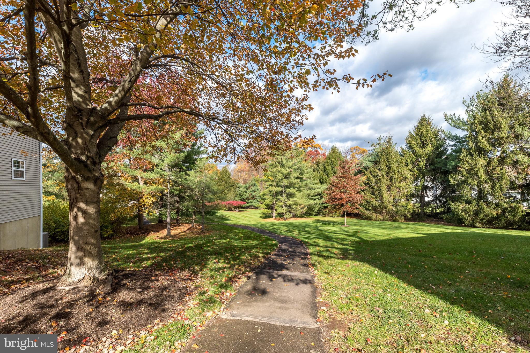 CHARING CROSS - Residential