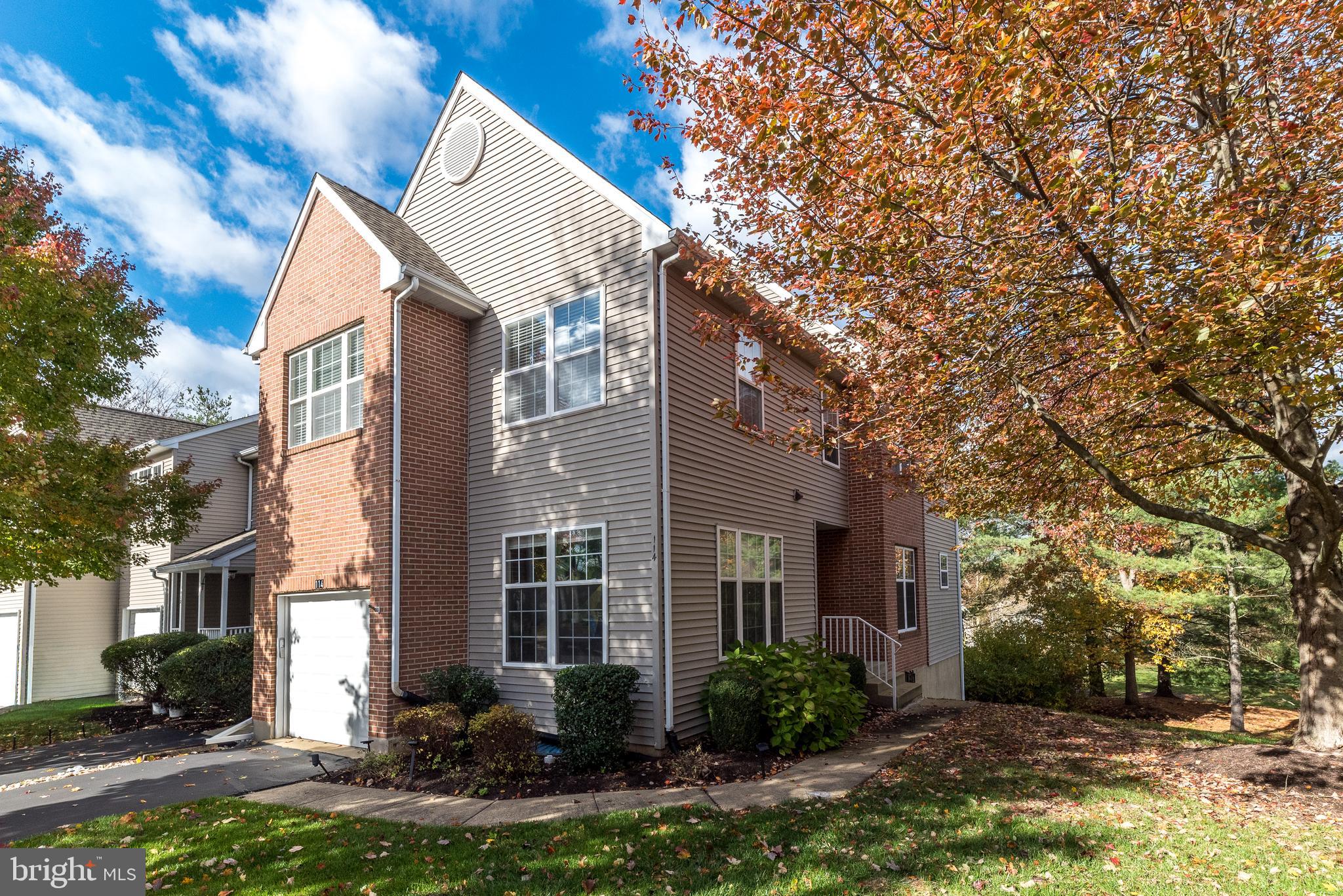 CHARING CROSS - Residential