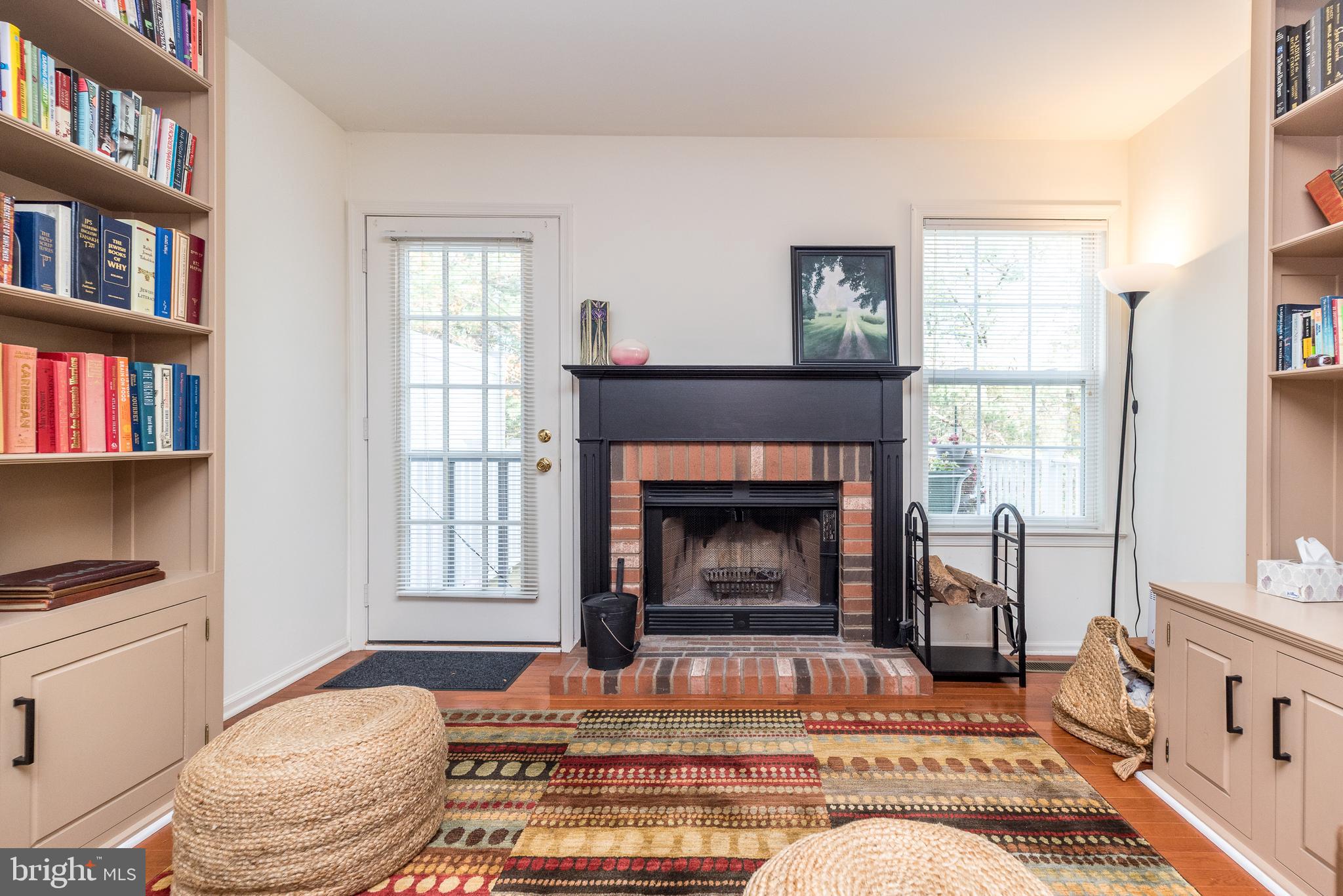 CHARING CROSS - Residential