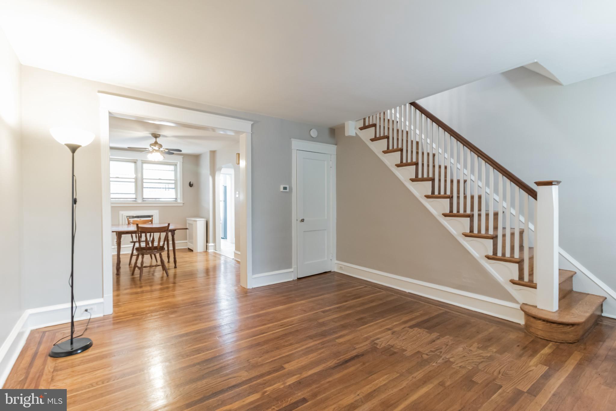 EAST FALLS - Residential Lease