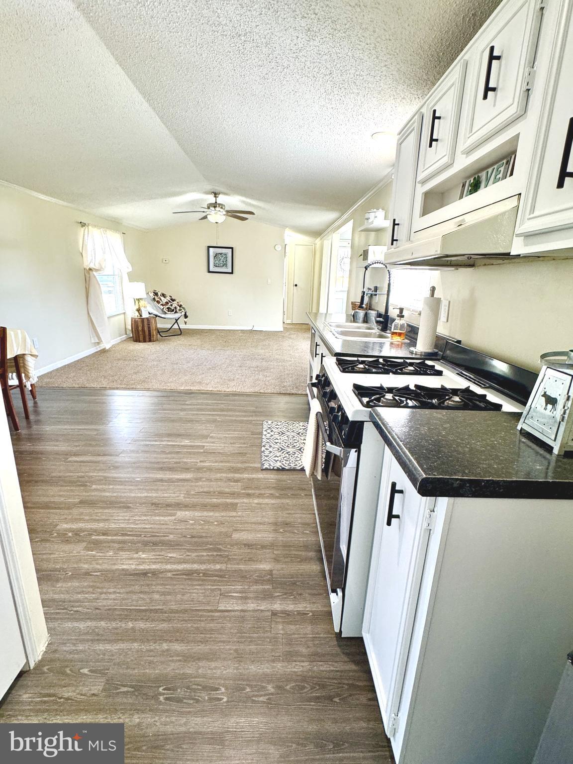 DEER RUN ACRES - Residential