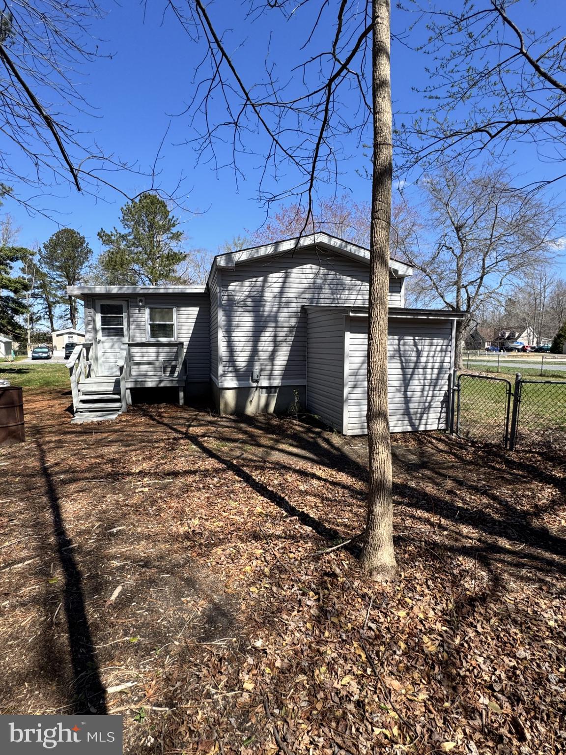 DEER RUN ACRES - Residential