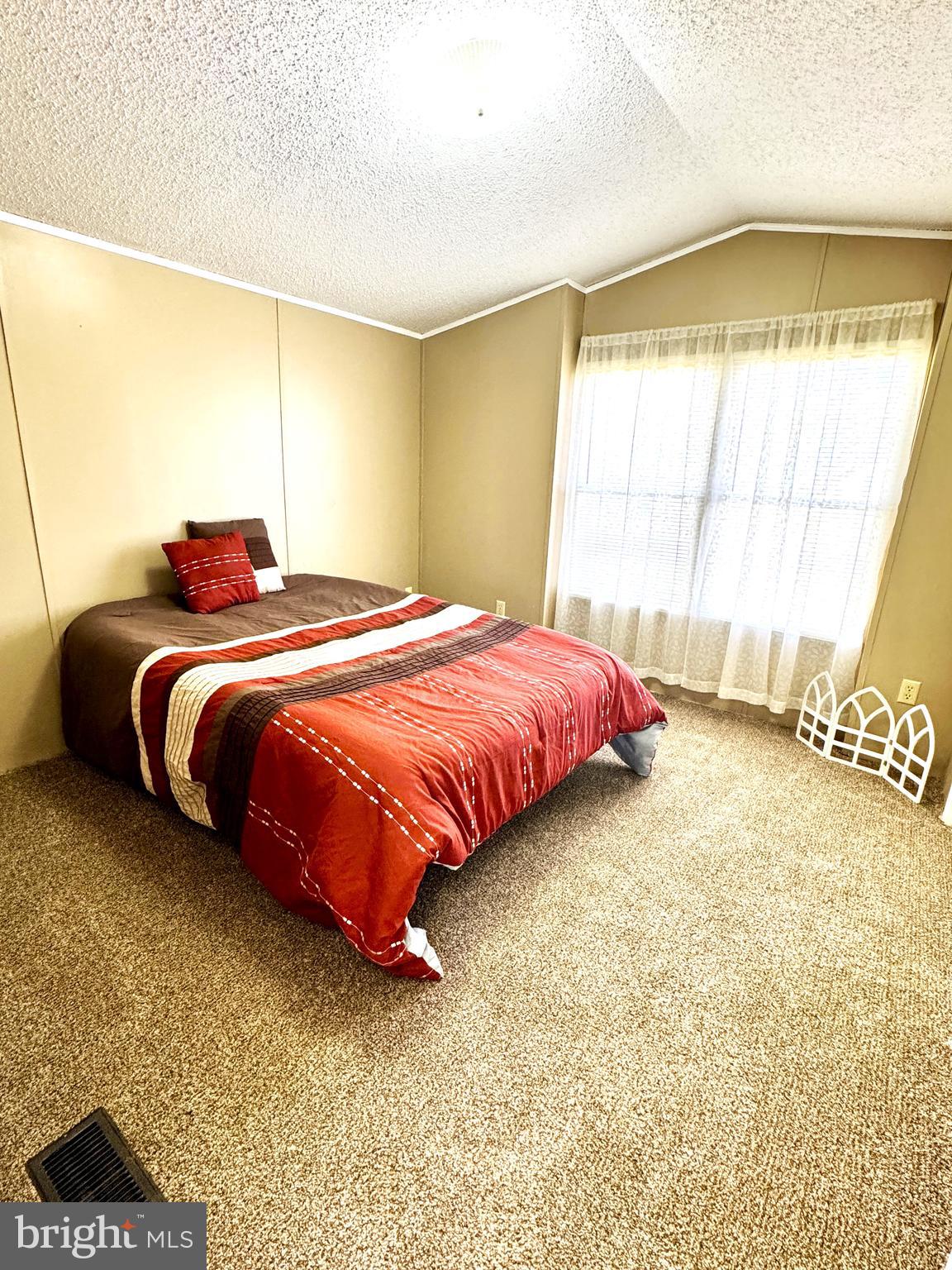 DEER RUN ACRES - Residential