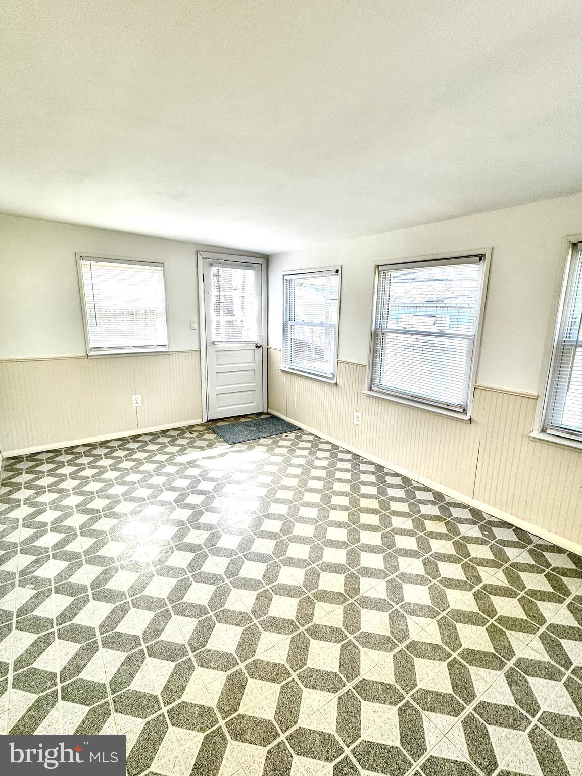 DEER RUN ACRES - Residential