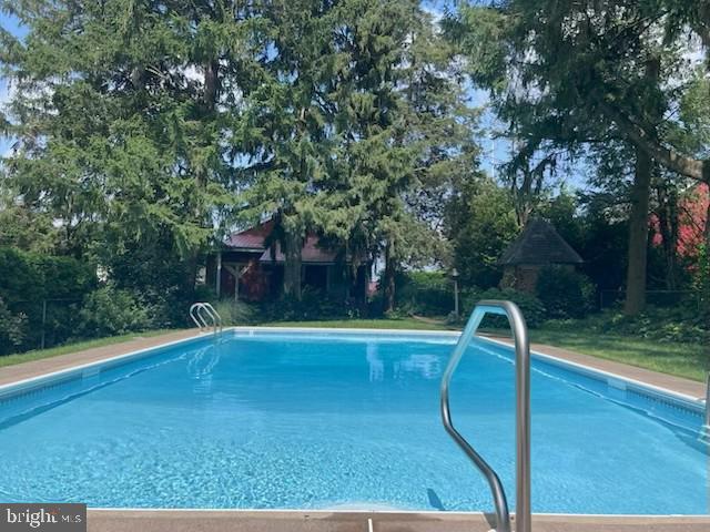 SOUTHWEST CITY - Residential