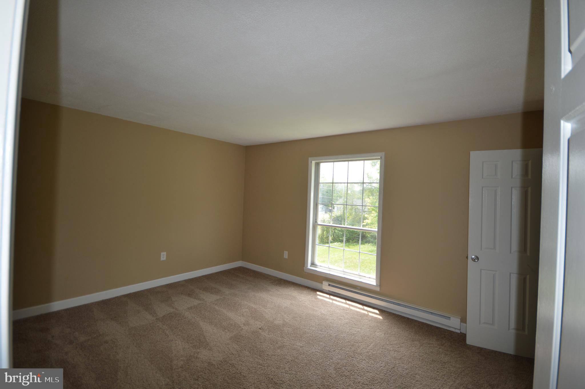 ORCHARD HILLS - Residential Lease