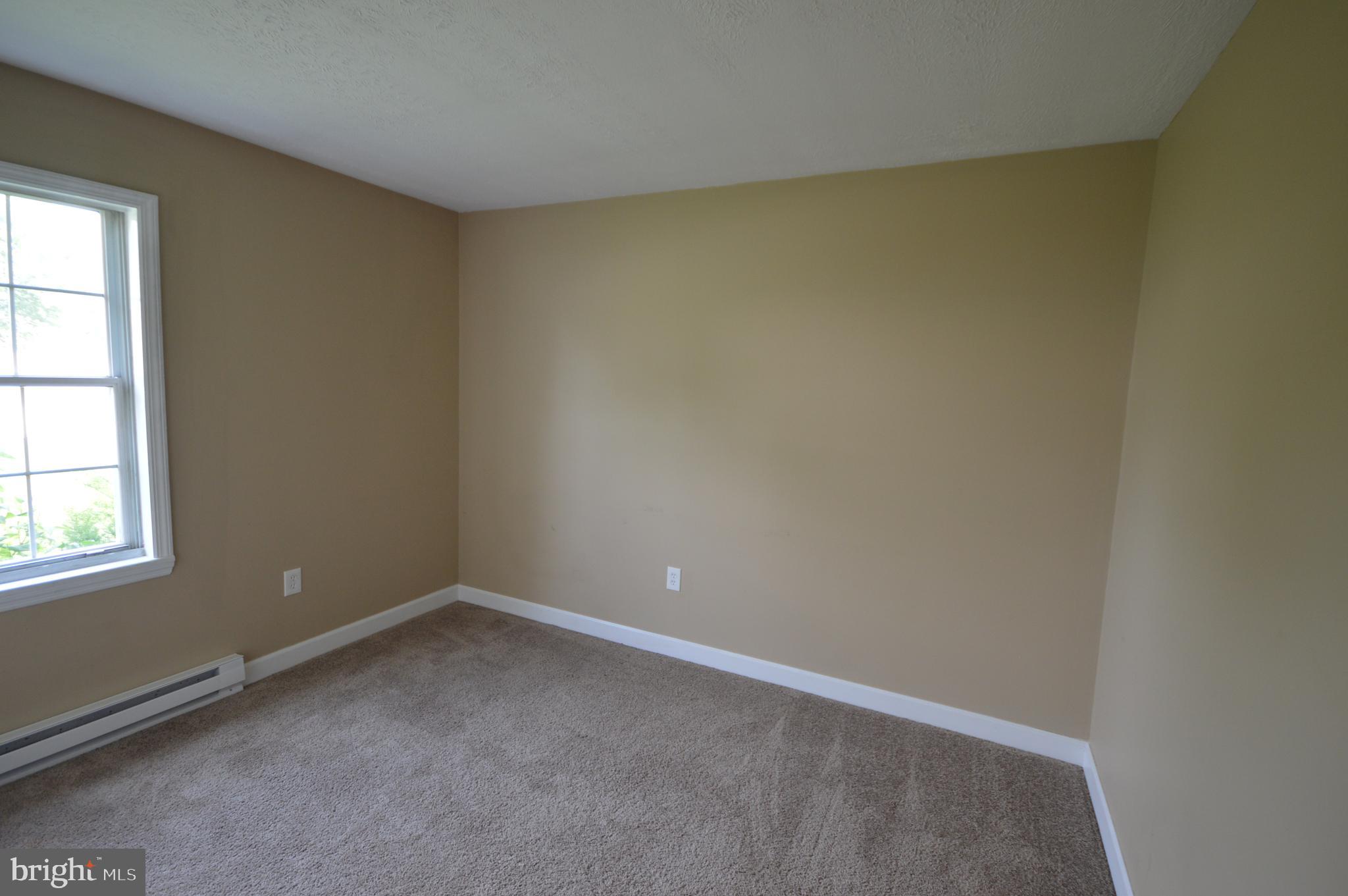 ORCHARD HILLS - Residential Lease