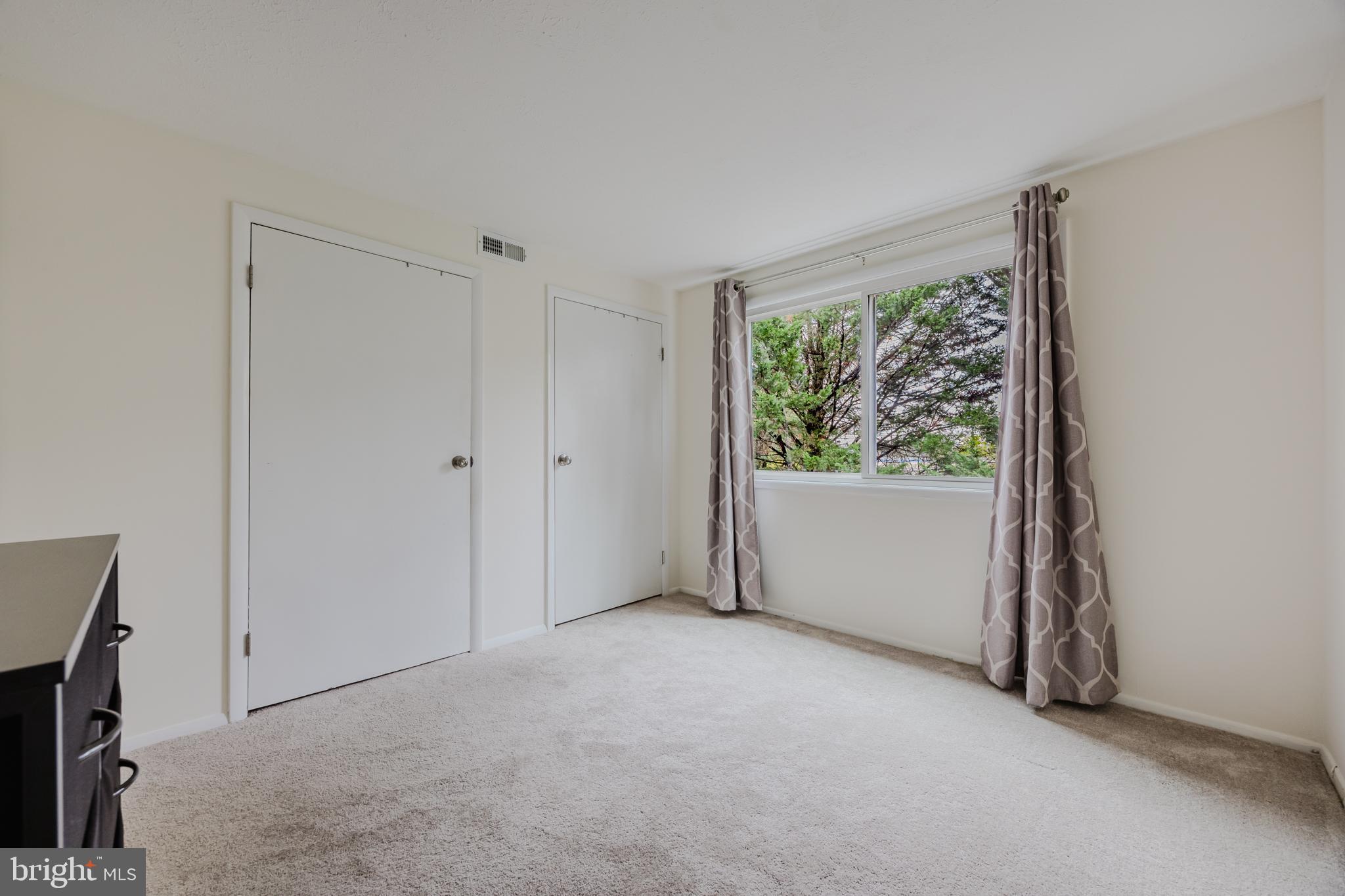 GREENFIELD COMMONS - Residential