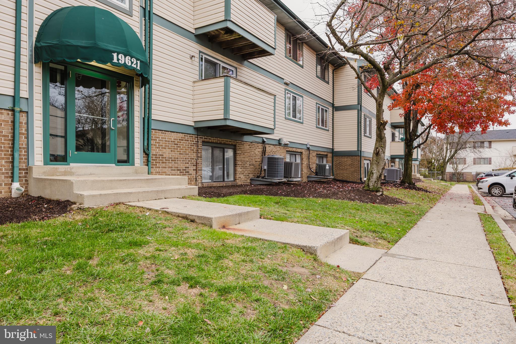 GREENFIELD COMMONS - Residential