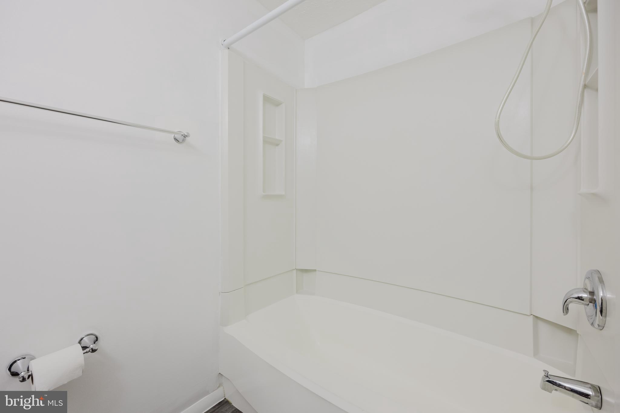 GREENFIELD COMMONS - Residential