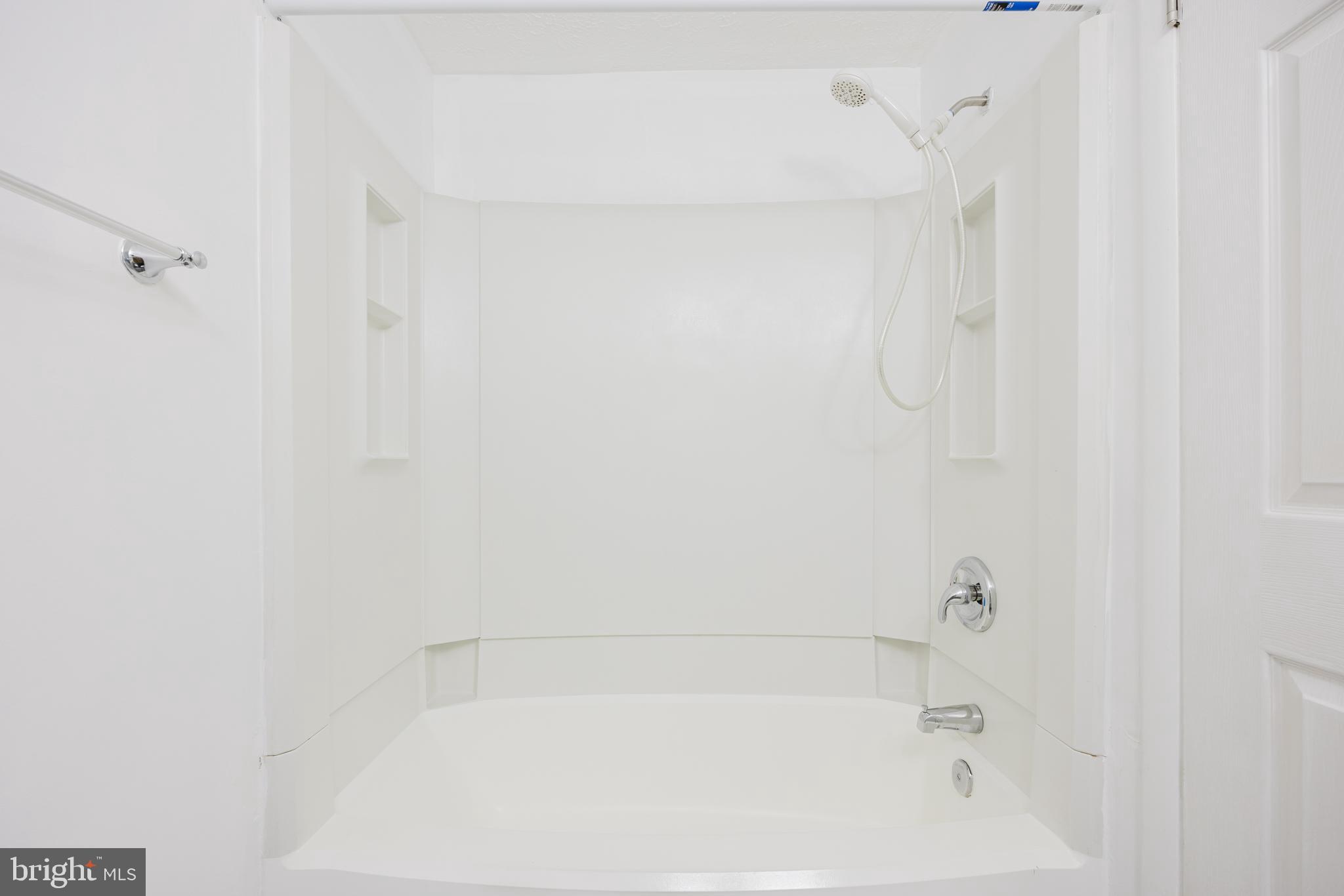 GREENFIELD COMMONS - Residential