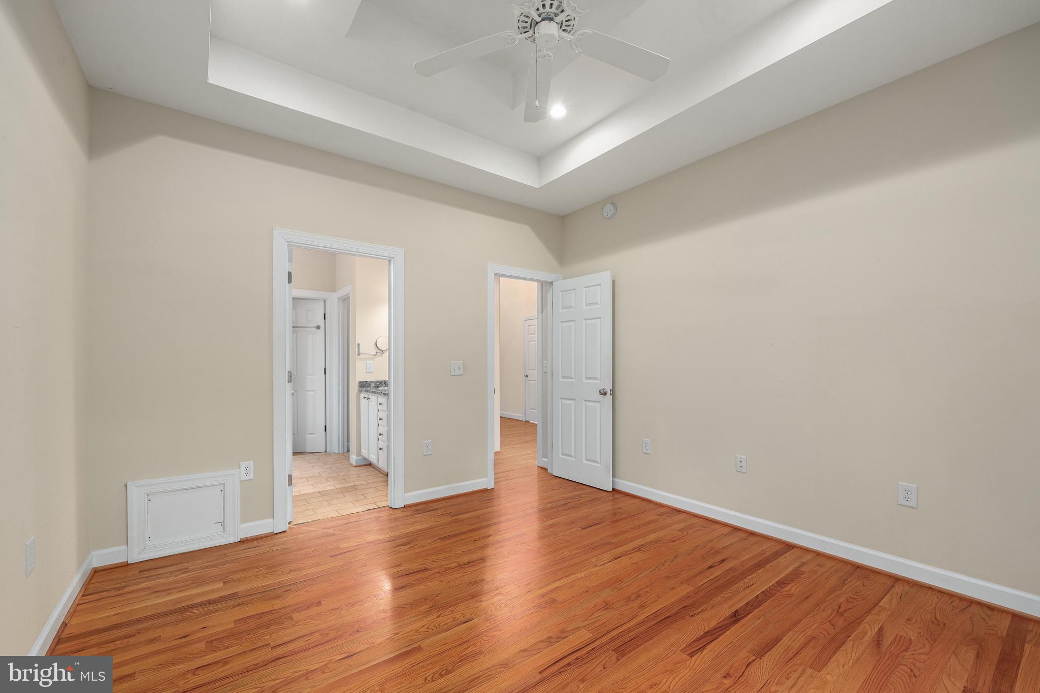 LAKE MONTICELLO - Residential