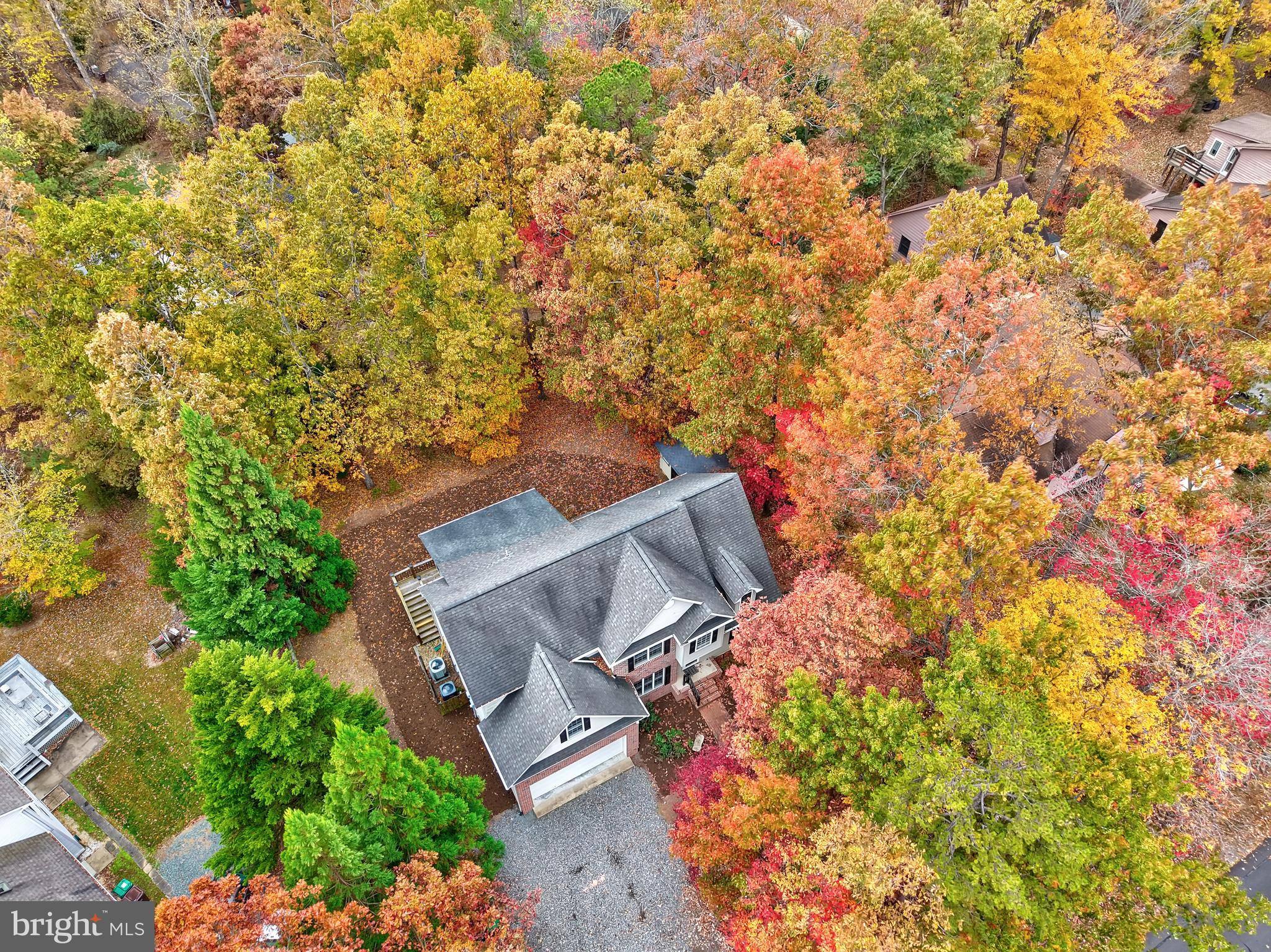 LAKE MONTICELLO - Residential