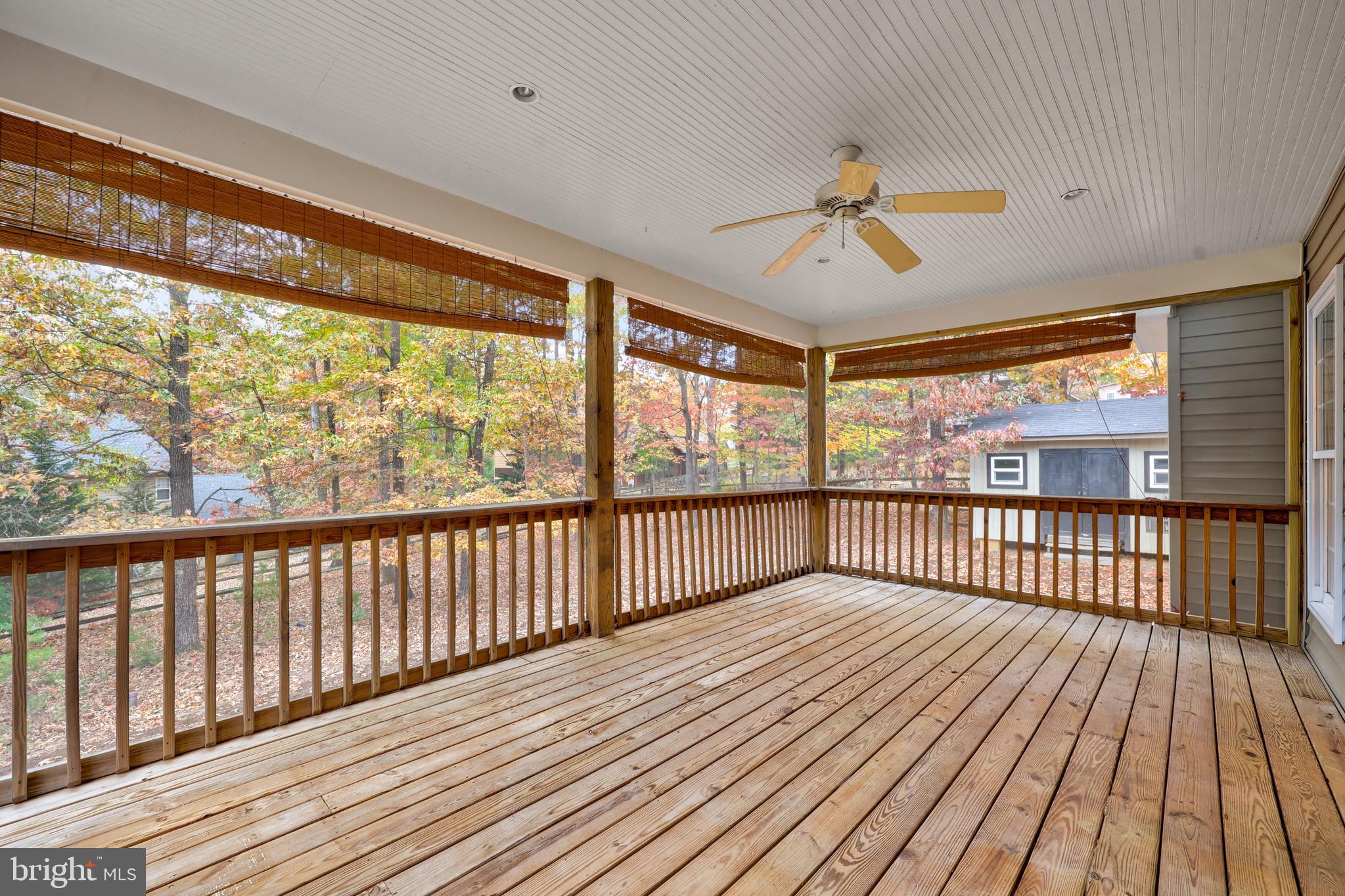 LAKE MONTICELLO - Residential