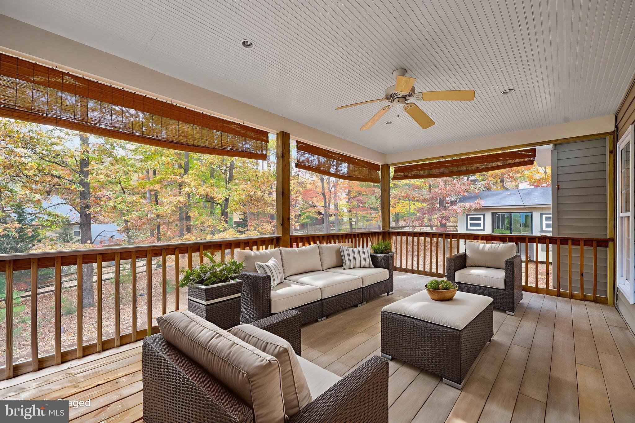 LAKE MONTICELLO - Residential