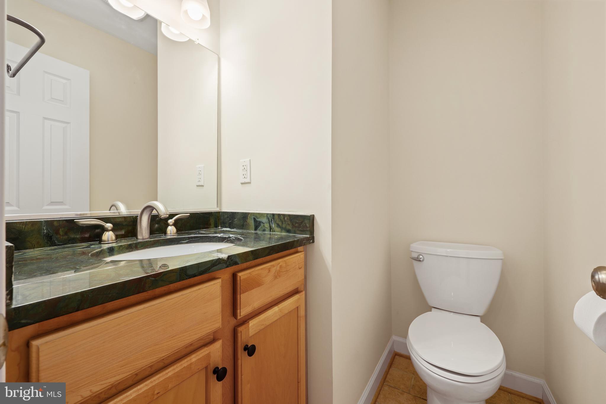 LAKE MONTICELLO - Residential