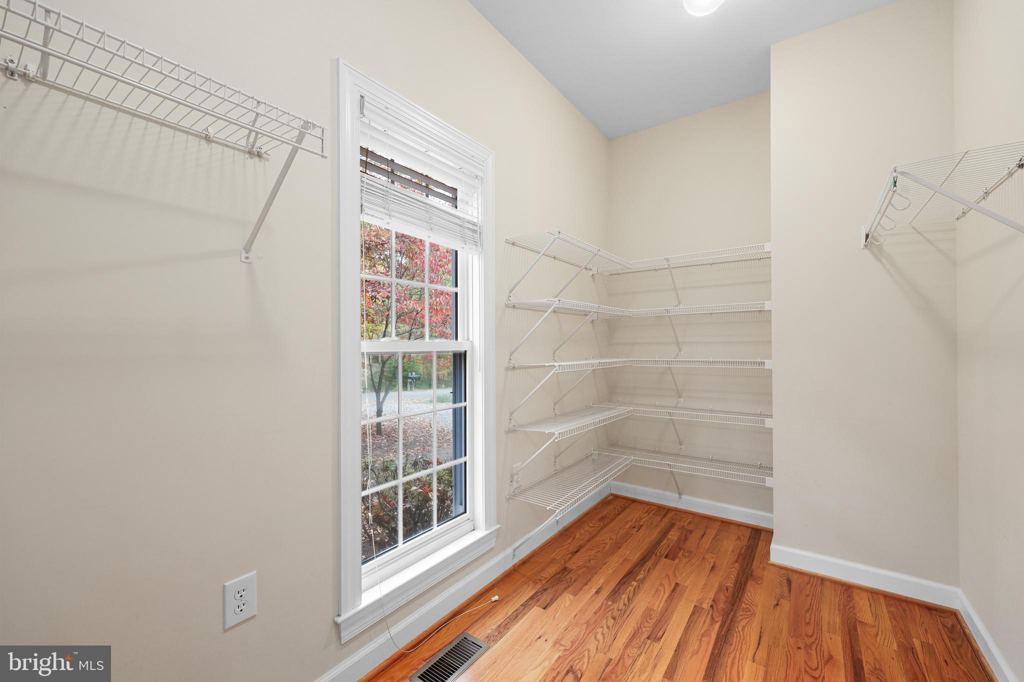 LAKE MONTICELLO - Residential