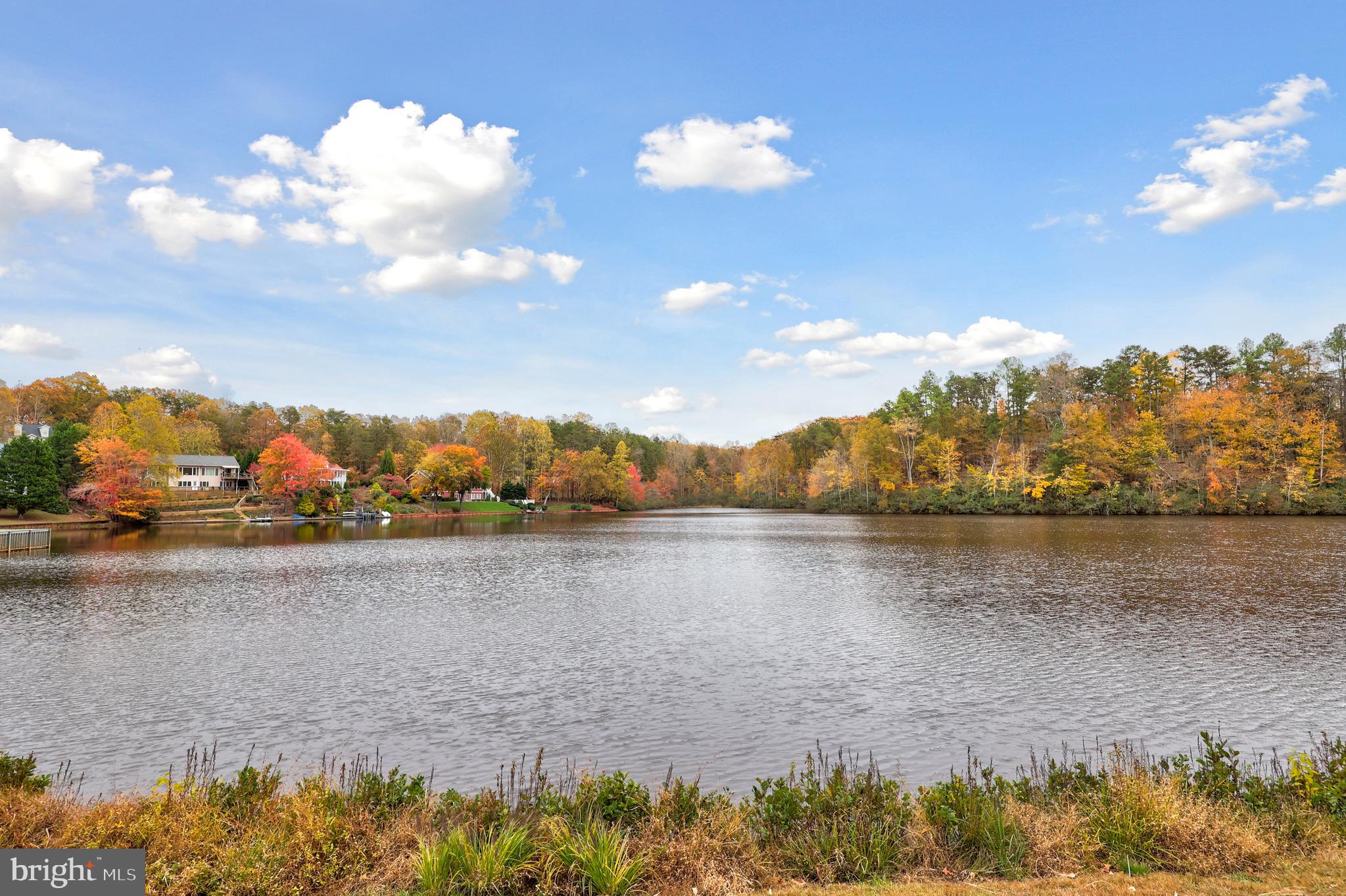 LAKE MONTICELLO - Residential