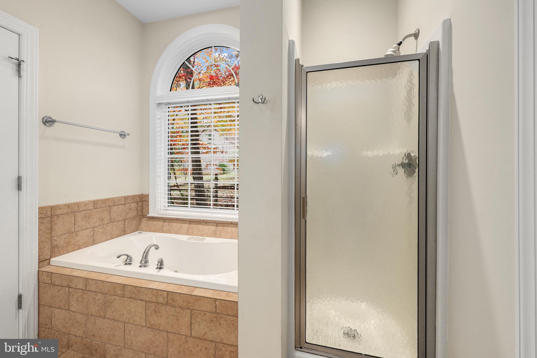 LAKE MONTICELLO - Residential